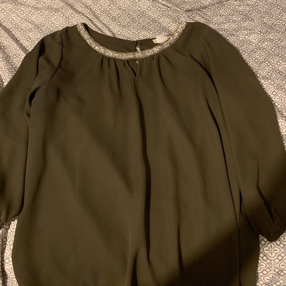 3/4 sleeve nice shirt